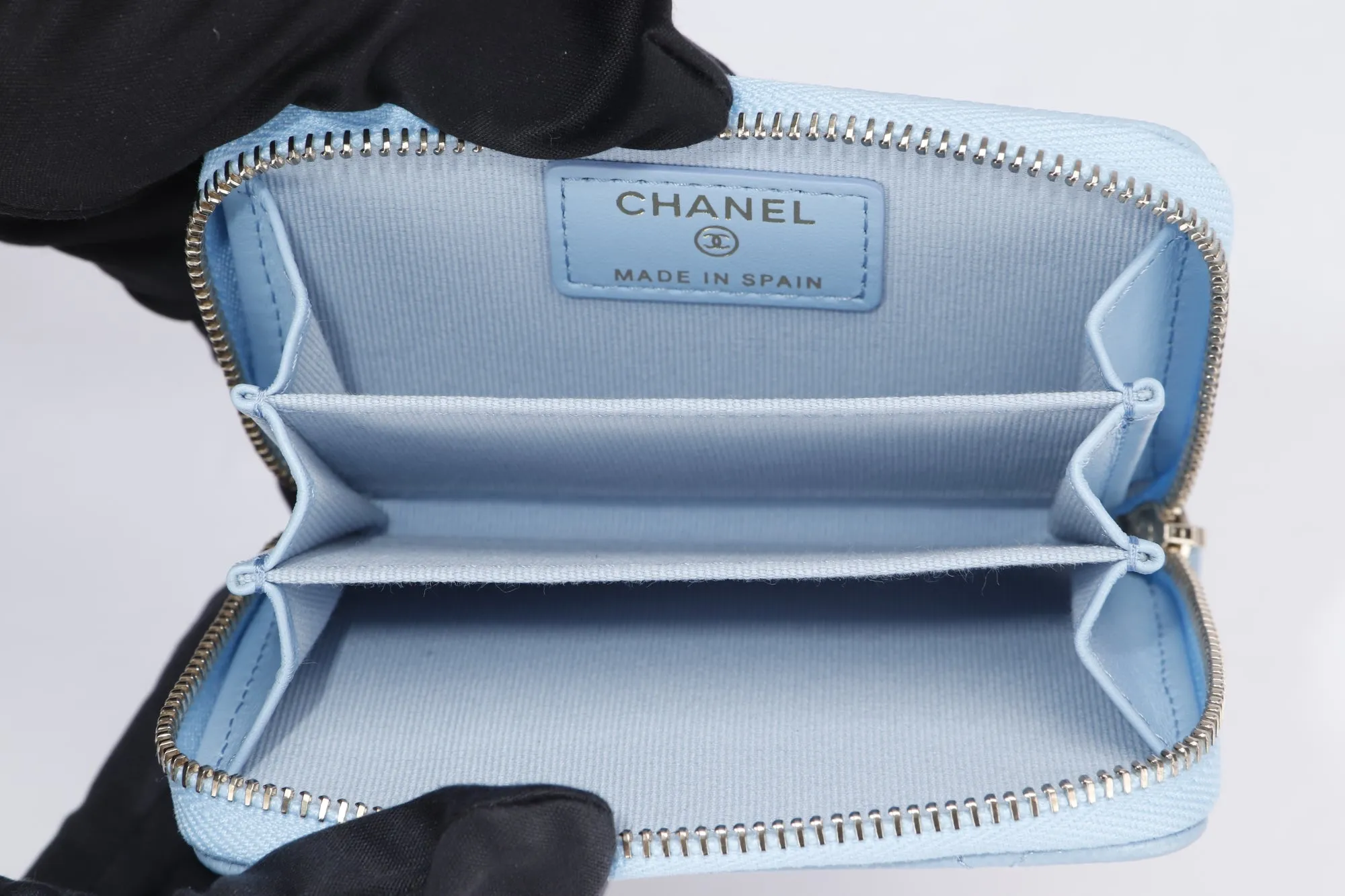 CHANEL BABY BLUE CAVIAR ZIPPY CARD HOLDER (3199XXXX) LIGHT GOLD HARDWARE, WITH CARD, DUST COVER & BOX