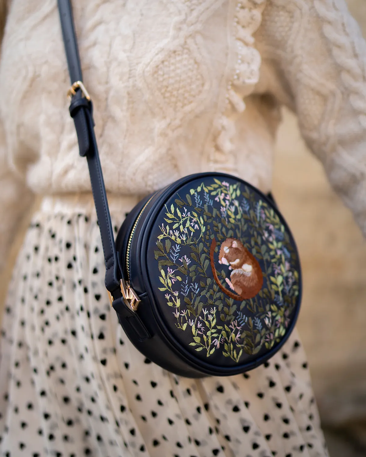 Chloe Giordani Dormouse Embroidered Round Saddle Bag - Navy